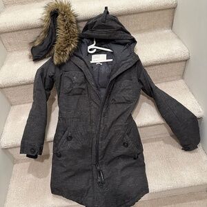 Aritzia Community Bancroft parka - XXS